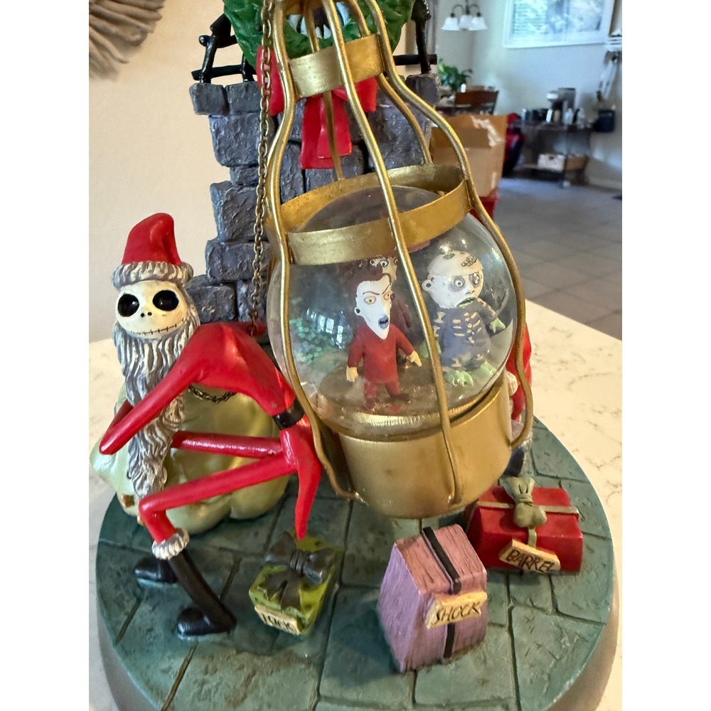 Disney Nightmare Before Christmas Jack lock SHock Barrel SnowGlobe Rare - Picture 2 of 11